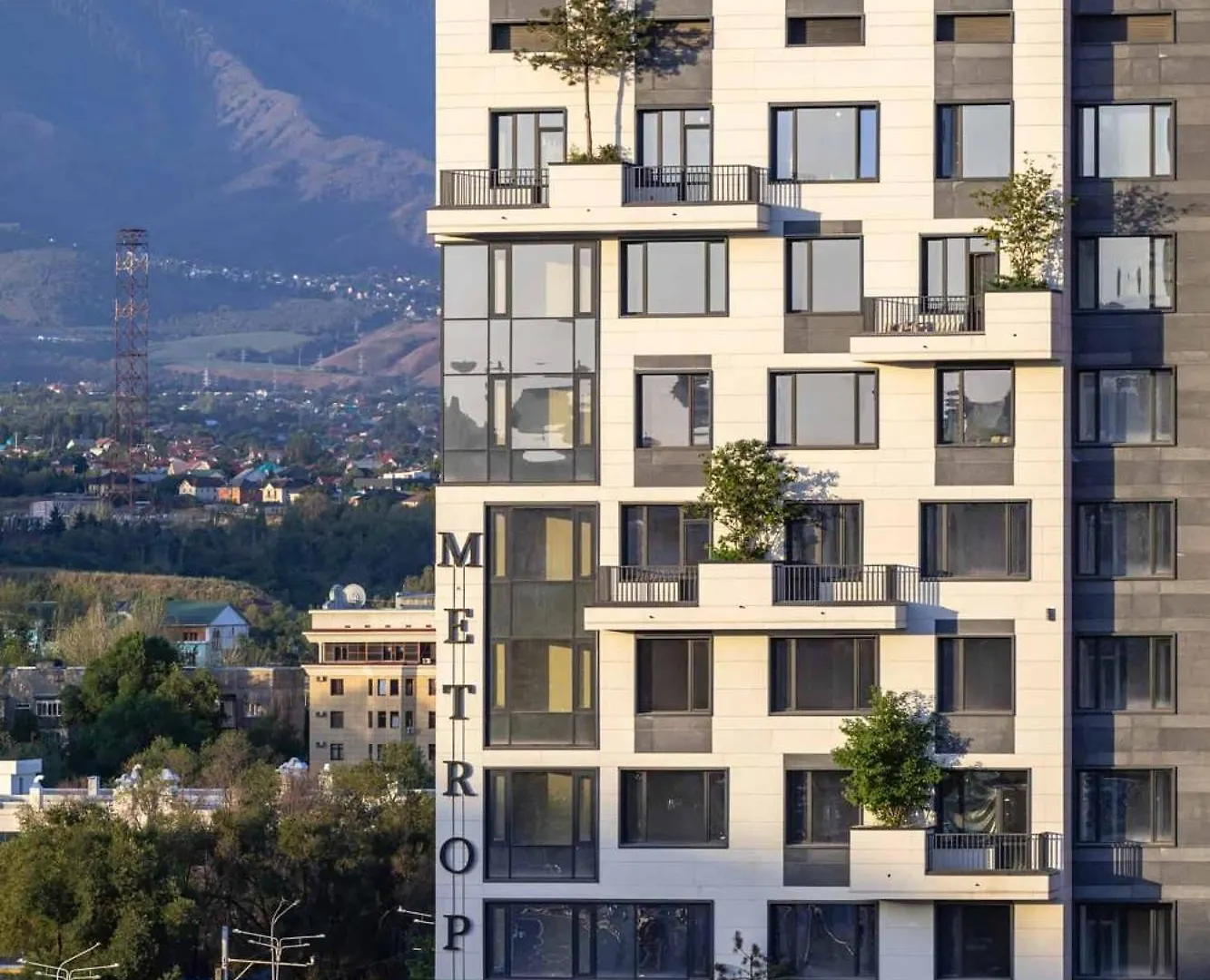 Sunset View Metropole Apartment Almaty